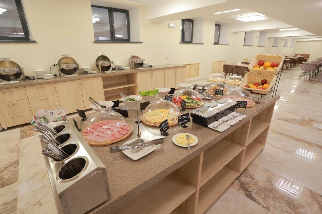 Infinity Plaza Block 1 Hotel Atyraū Екстериор снимка
