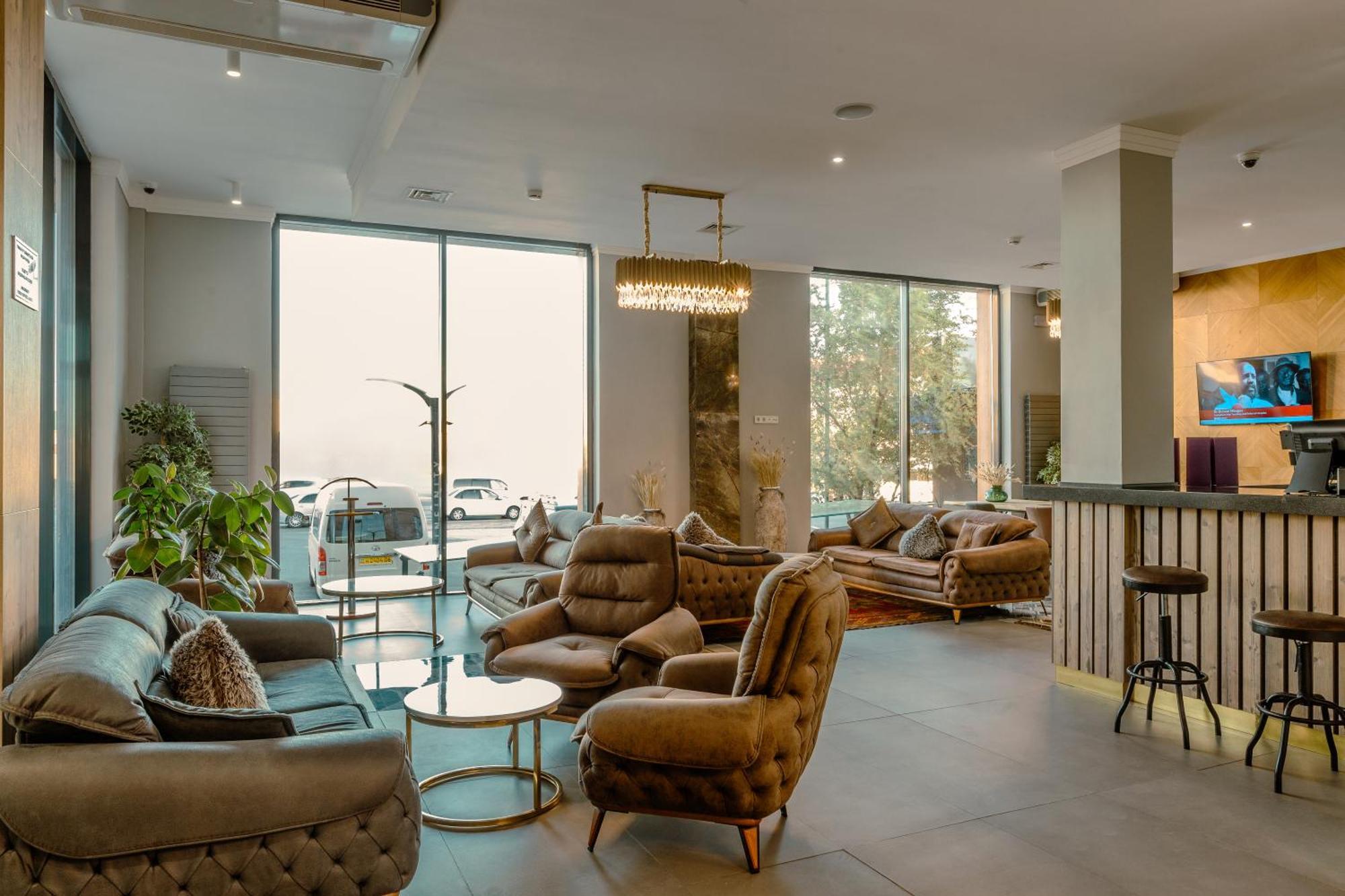 Infinity Plaza Block 1 Hotel Atyraū Екстериор снимка