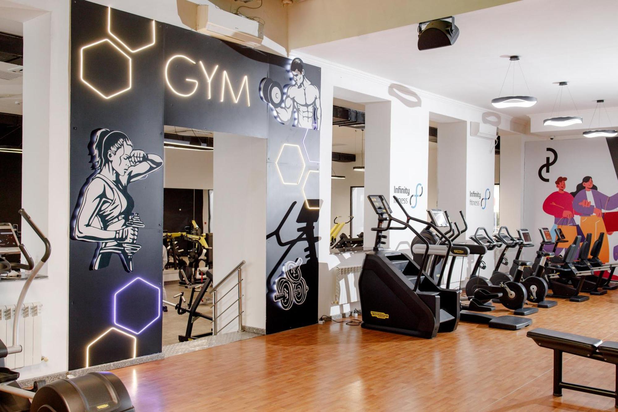 Infinity Plaza Block 1 Hotel Atyraū Екстериор снимка